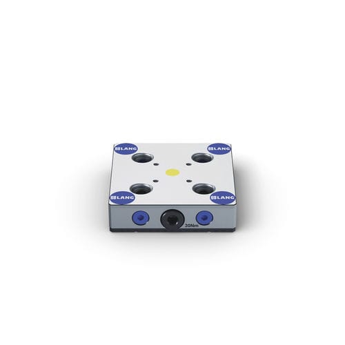 Quick•Point® 52 Grid Plate, 104×104×27 mm, with mounting bores for Quick•Tower 